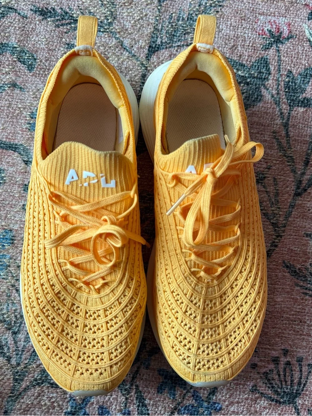 APL techloom Zipline Sneakers - 9.5 w or 8 men's